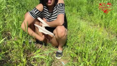 Desi sex mms A mischievous Desi girl teasing in an open pasture