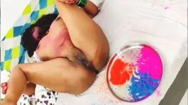 Desi hot sex After playing Holi, a desi couple had hard sex.