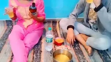 Desi sex video Chut fucking of desi girlfriends and beer parties
